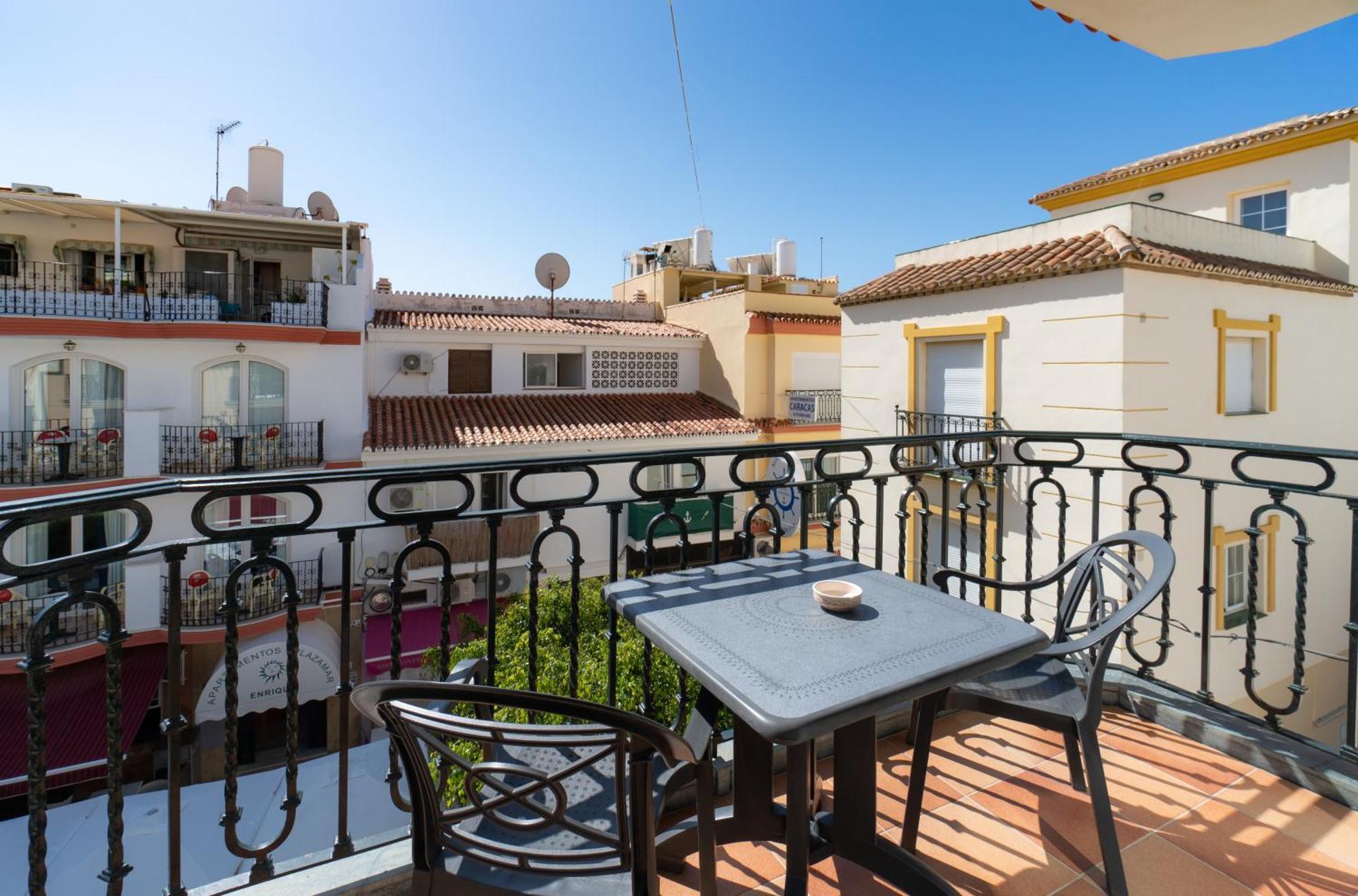 Apartamentos Leonor Carihuela トレモリノス エクステリア 写真