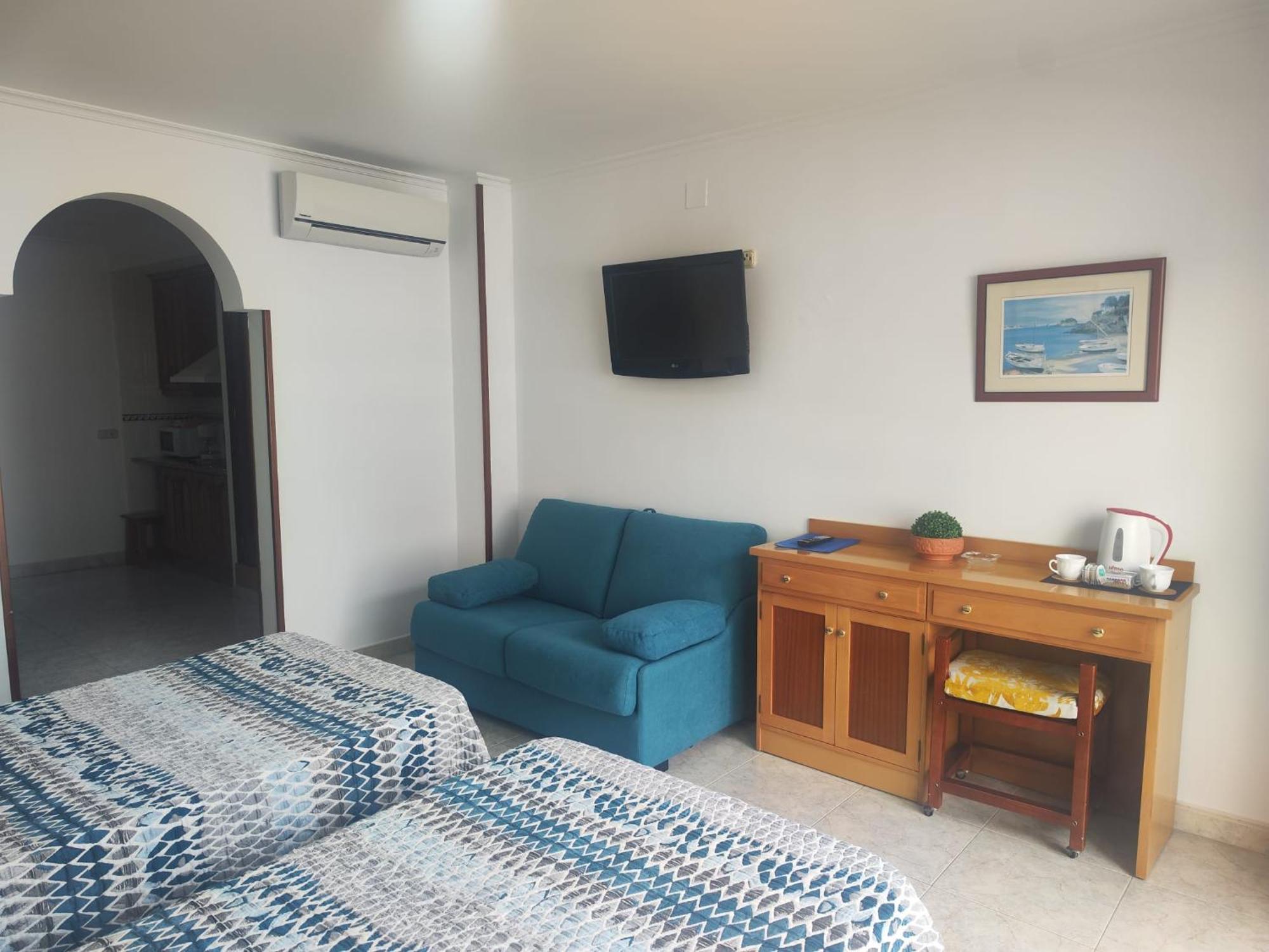 Apartamentos Leonor Carihuela トレモリノス エクステリア 写真