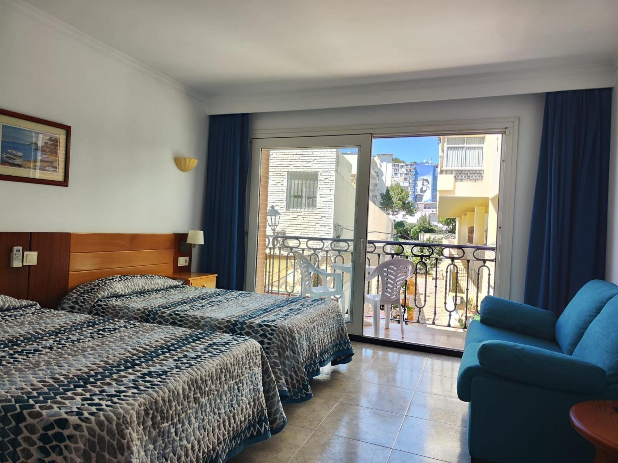 Apartamentos Leonor Carihuela トレモリノス エクステリア 写真