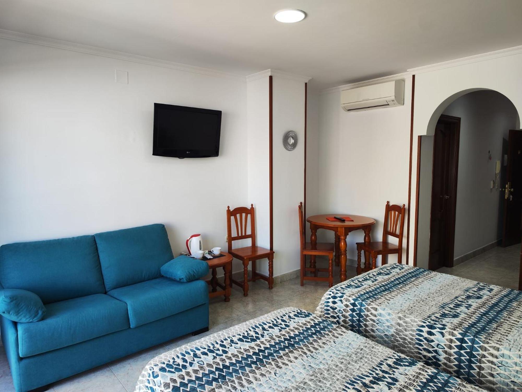 Apartamentos Leonor Carihuela トレモリノス エクステリア 写真