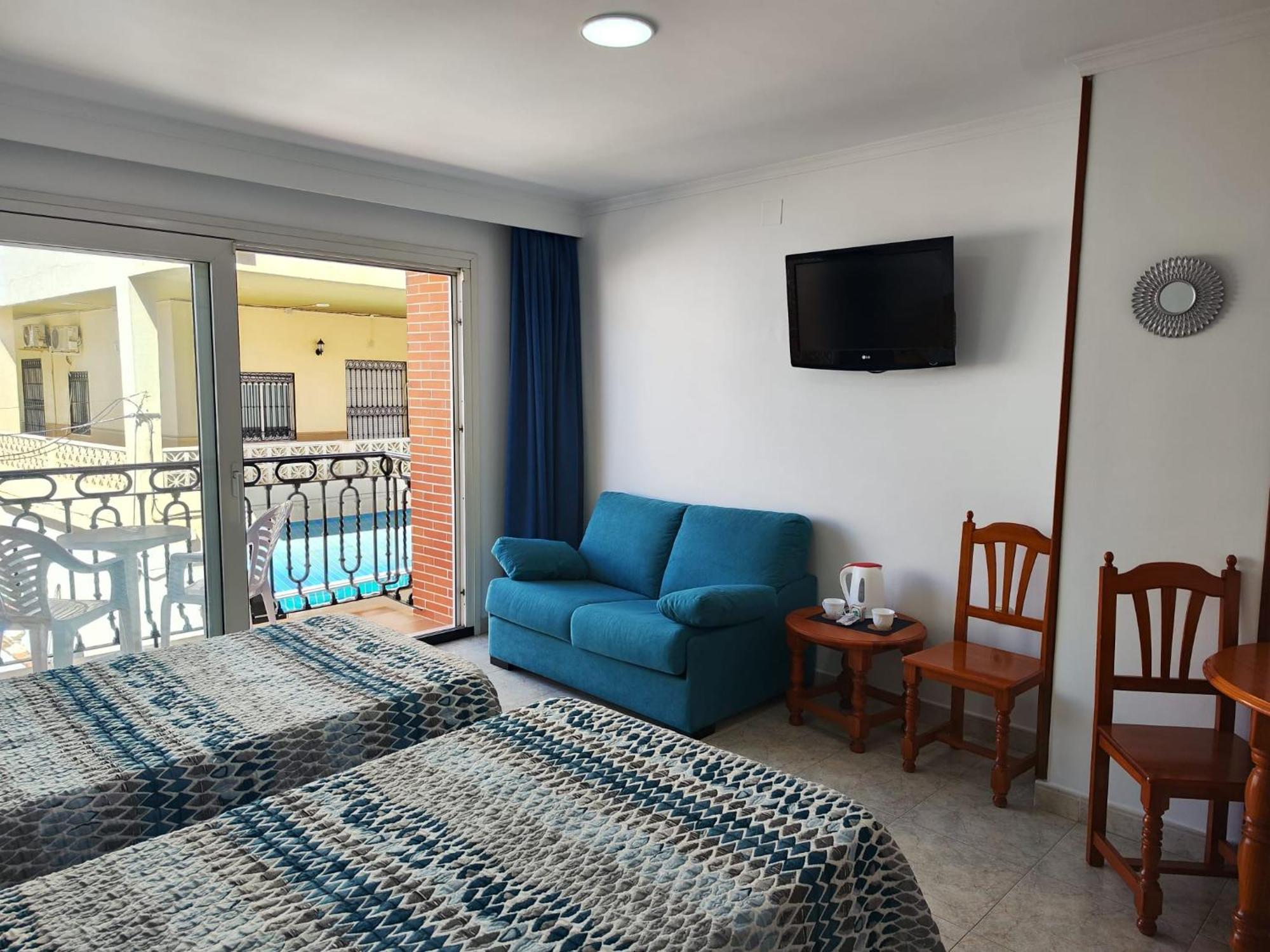 Apartamentos Leonor Carihuela トレモリノス エクステリア 写真